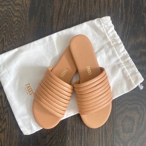 Tkees Caro sandals, nude, never worn